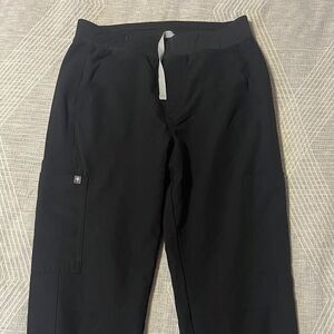 Figs Men's Black Cargo scrubs. Small tall